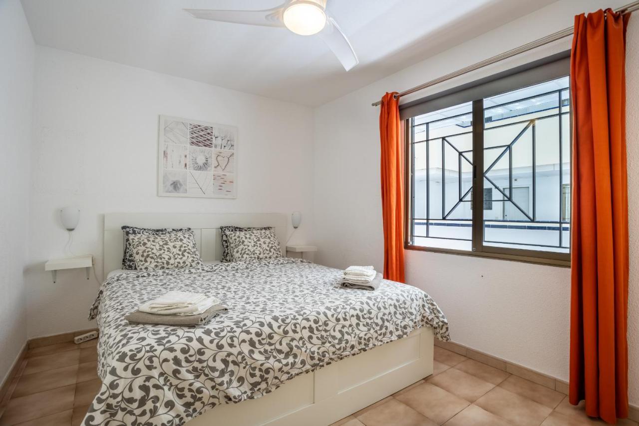 Castle Harbour Phoebe'S Flat Los Cristianos By Lovetenerife Exterior photo